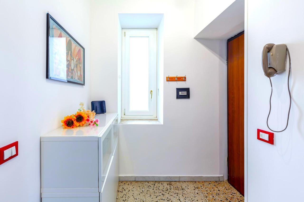 Hostly - Sant'Orsola Suite Apartment روما المظهر الخارجي الصورة